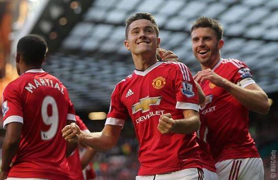 彻底击溃了 彻底击溃了